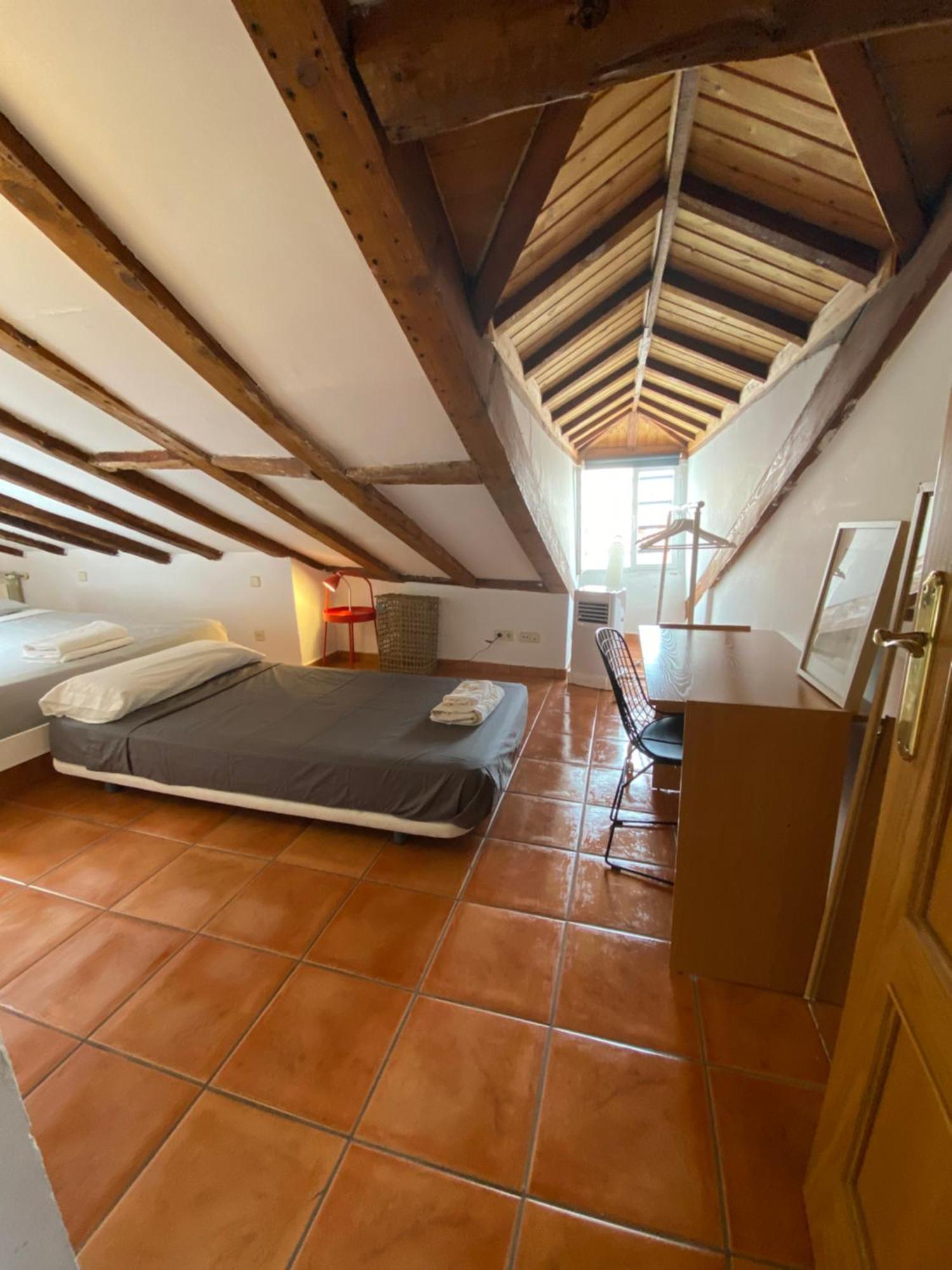 Arenal Guest House Madrid Bagian luar foto